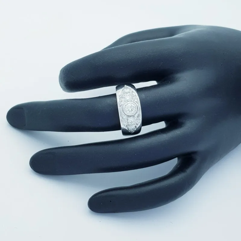 Anello in Oro Bianco 18kt con Diamanti Certificati - Modello (Circo)