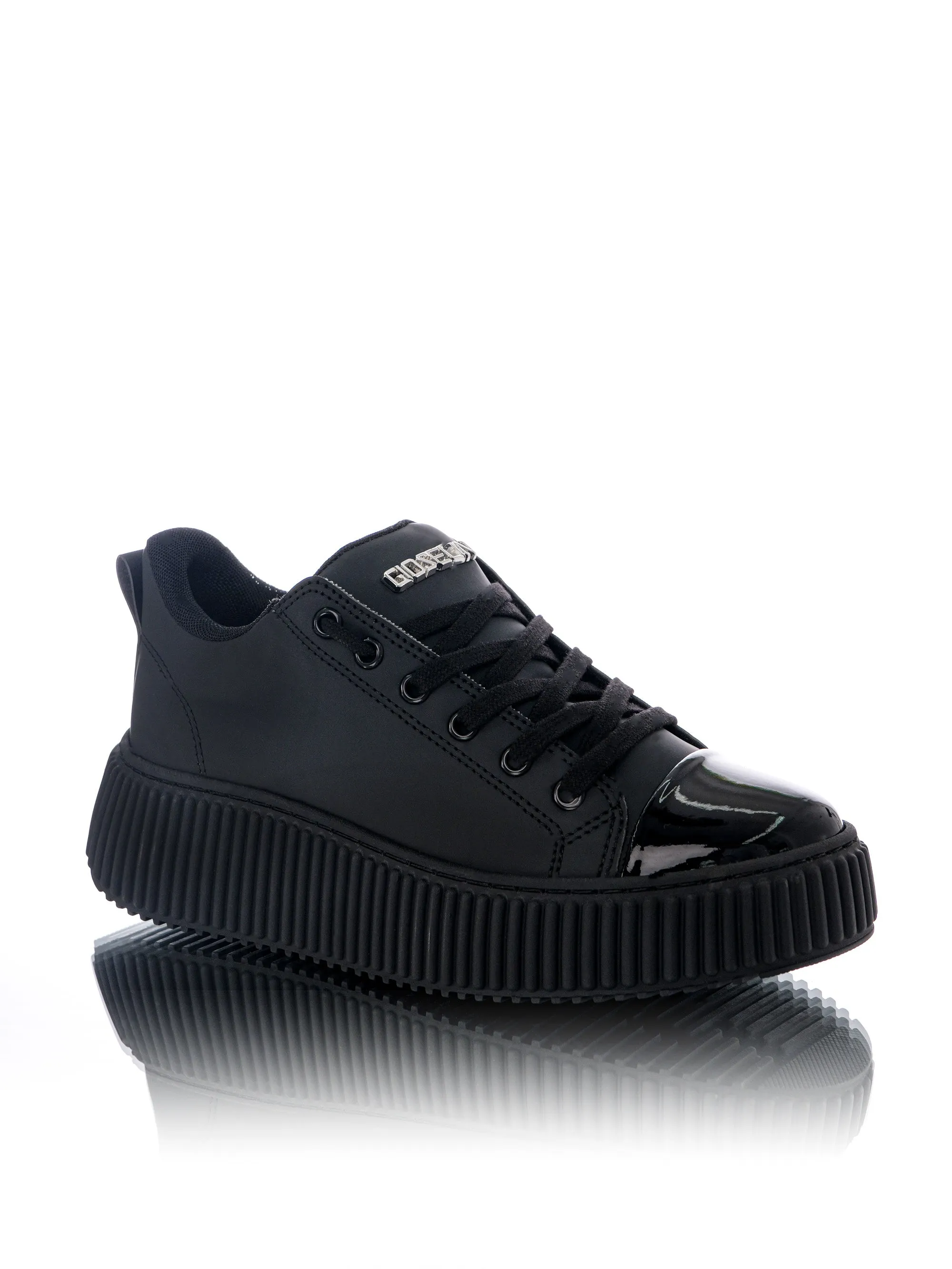 Level Total Black